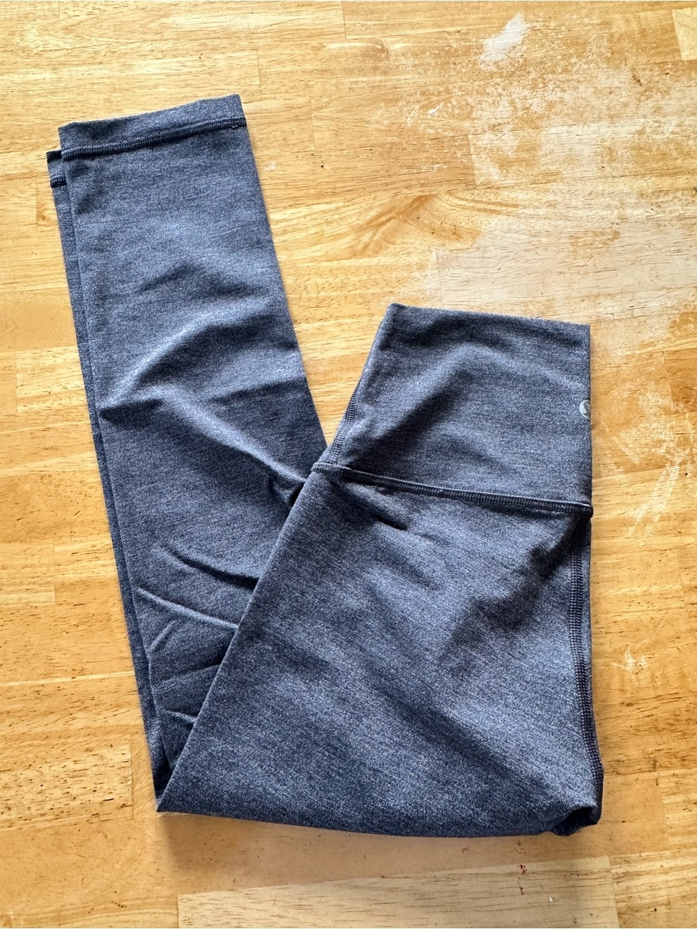 Lululemon cropped leggings size 4